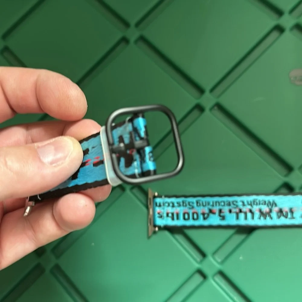 OFF-WHITE apple watch band